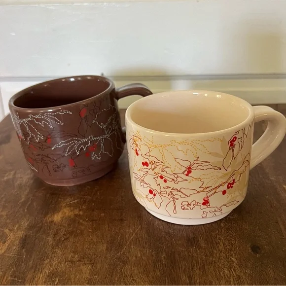 Starbucks 2009 Holiday Berries Coffee Bean Plant mug 10 ounce mug set - Picture 2 of 8
